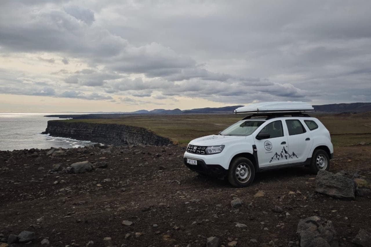 How to Refuel in Iceland: Complete Guide (+ Free Map)